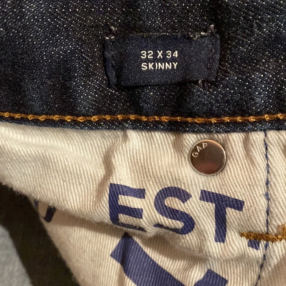 Gap Men’s Dark Wash Zip Jeans | Waist 32 Inseam 34”